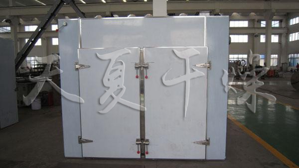 福建省农业科学院来我司回购了CT-Ⅱ型Ⅲ型Ⅳ型热风循环烘干箱各一台